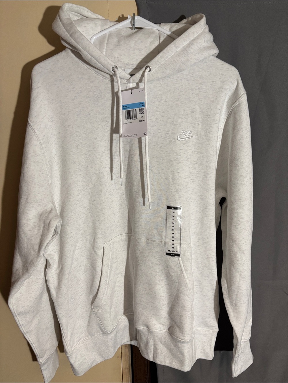 Nike Men's Light Gray Embroidered Logo Pullover Hoodie